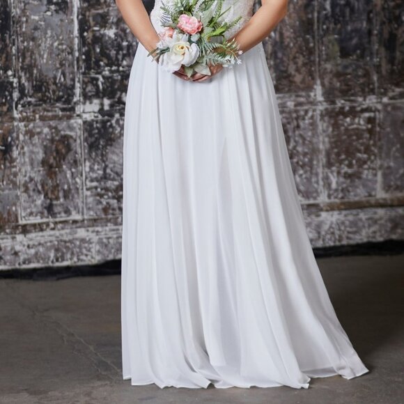 Plus Size Off Shoulder Lace Wedding Dress CD7258W - Picture 4 of 5